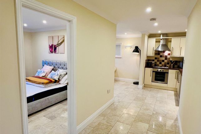 Annexe, 24, Woodditton Road, Newmarket photo 3