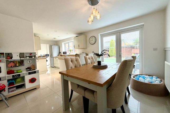 31 Cwrt Bevan, Merthyr Tydfil photo 3