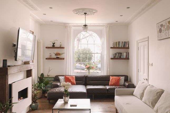 18, Newent Close, Peckham photo 4