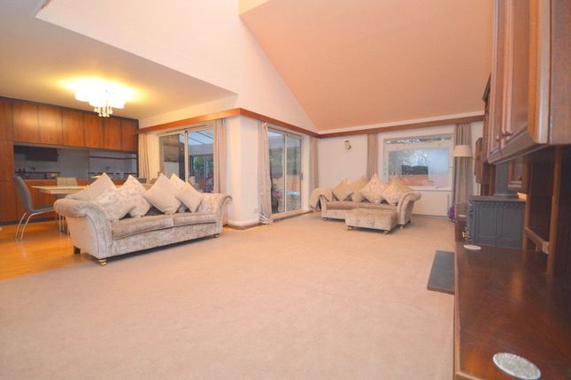 25, Freeman Way, Essex photo 4