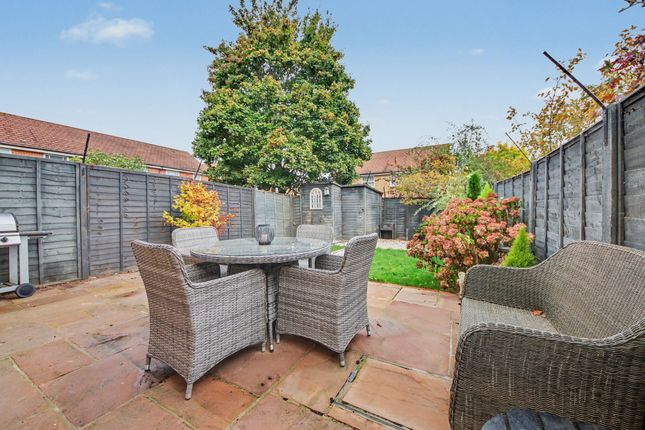 2 Purslane Gardens, Fareham photo 4