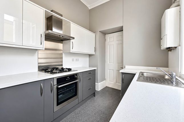 47 Bear Street,, Flat 1, Barnstaple photo 2