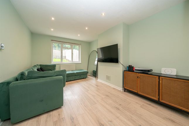 26, Bassil Road, Hemel Hempstead photo 2