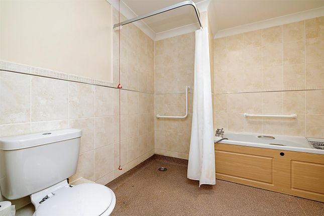 Flat for sale in St Rumbolds Court, Buckingham Road, Brackley