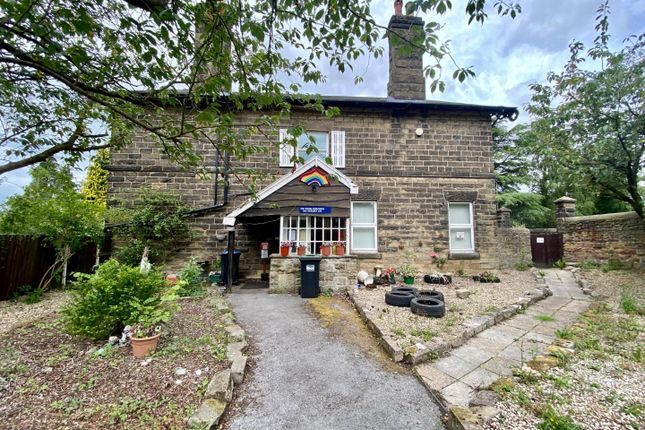 Thumbnail Detached house for sale in Old Road, Darley Dale, Matlock