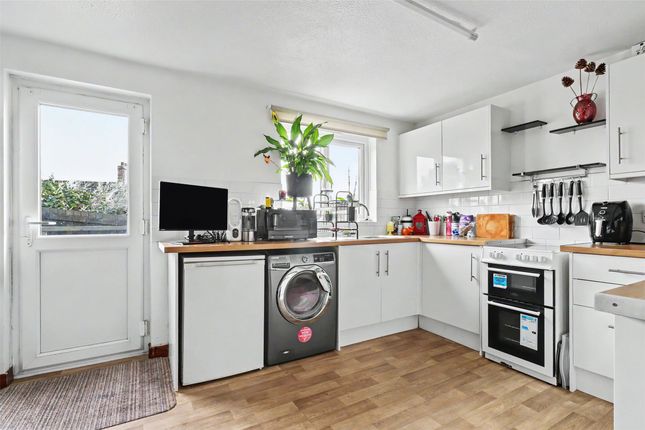 23 Dyers Close, Braunton Devon, Devon photo 2