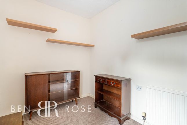 Flat for sale in Rookery Close, Chorley