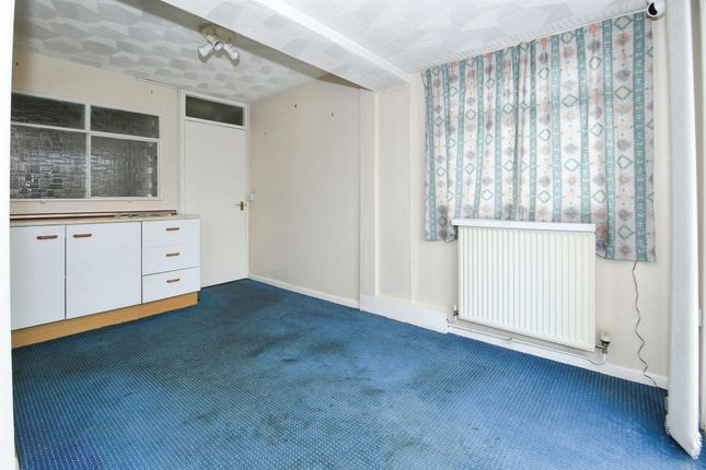 10, Lawson Avenue, Peterborough photo 3