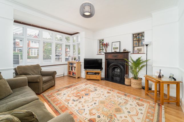 127, Cranley Gardens, Muswell Hill photo 4