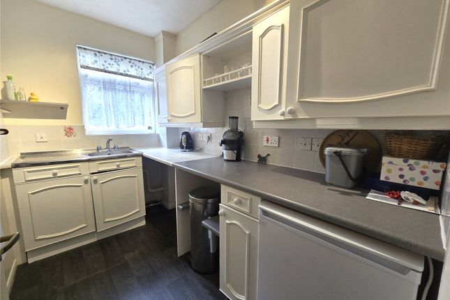 1, Magnolia Court, Uxbridge photo 4