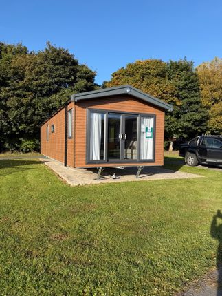 2-bed caravan on Flamborough Rd, Bridlington, £89,995