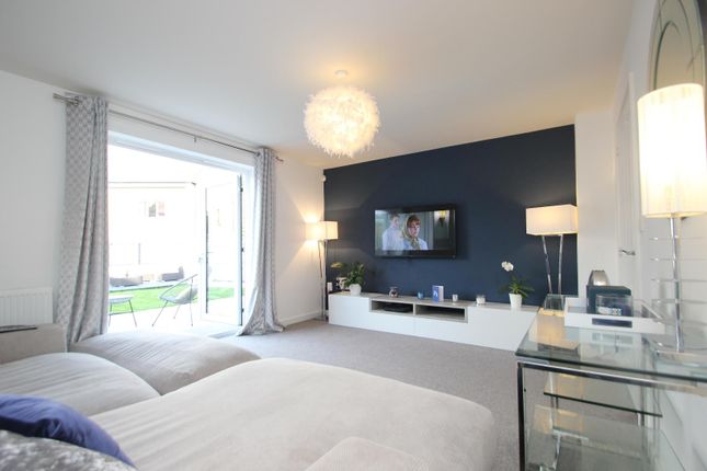 28, Laburnum Gardens, Leeds photo 2