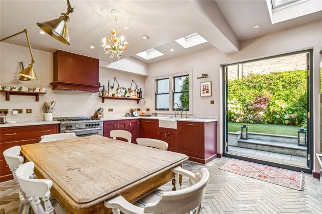 206, Beechcroft Road, London photo 2