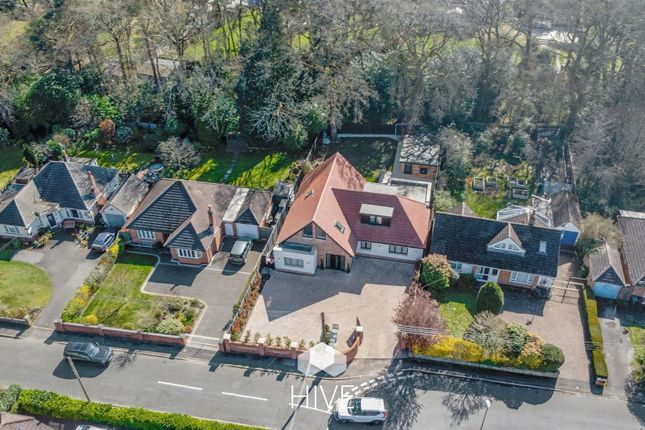19, Monkton Close, Ferndown photo 2