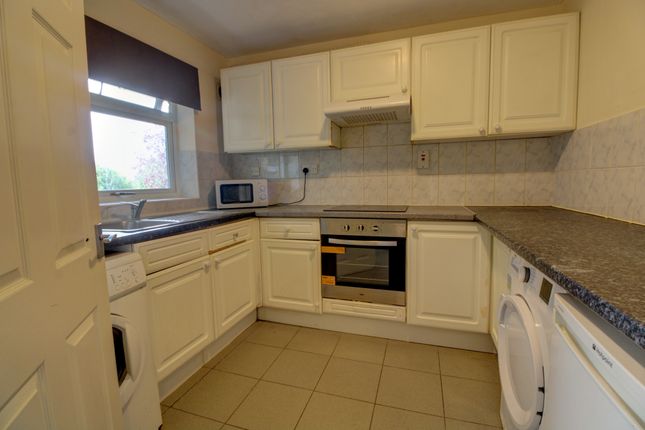 1, Baron Court, Reading photo 4