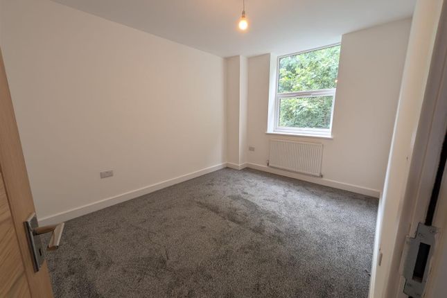 Flat 8, 10 Westmede Centre, Winsford Avenue, Coventry photo 4