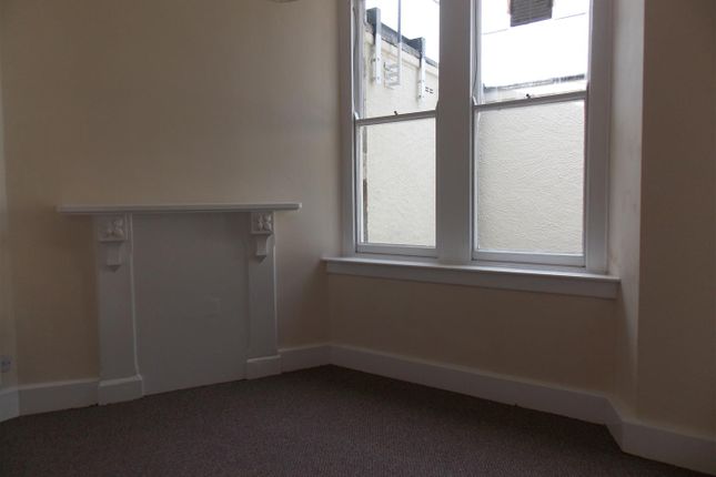 Flat 3, 14-16 Westgate Street, Cornwall photo 2