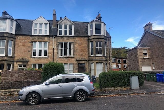 Thumbnail Flat for sale in The Avenue, Stirling