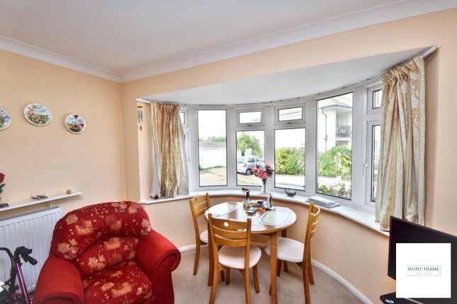 8 Meachants Court, Meachants Lane, Eastbourne photo 3