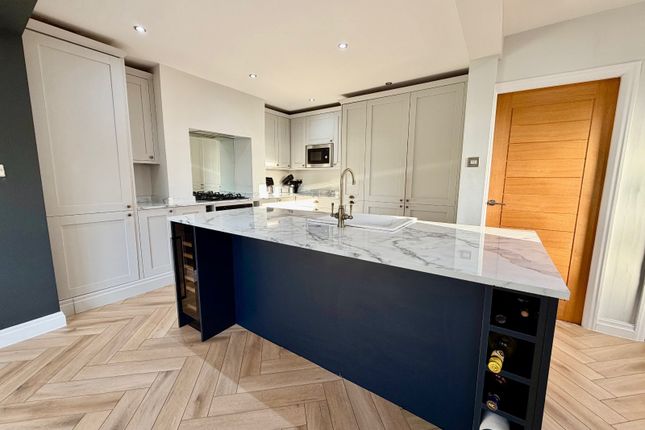 9, Old Barn Close, West Yorkshire photo 4