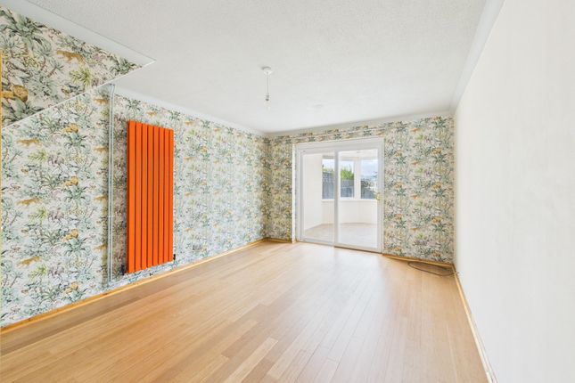 42 Cowling Gardens, Liskeard photo 4