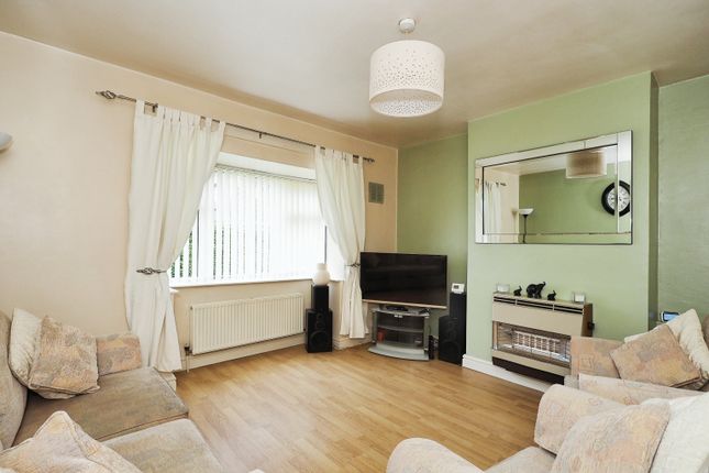 Flat for sale in Dent Drive, Wakefield