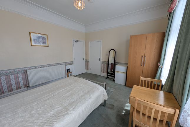 30, St Gabriels Road, London photo 3