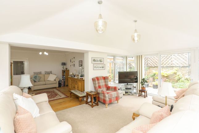 29 Arbour Close, Chesterfield photo 4