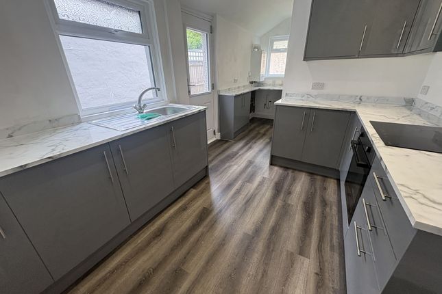 67 Eileen Place, Treorchy photo 2