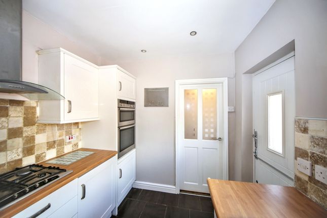 2 Smalley Street, Wigan photo 4