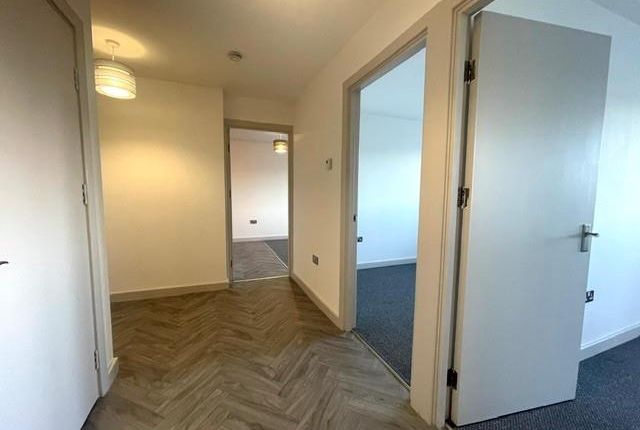 29 College House, The Connexion, Chaucer Street, Mansfield photo 2