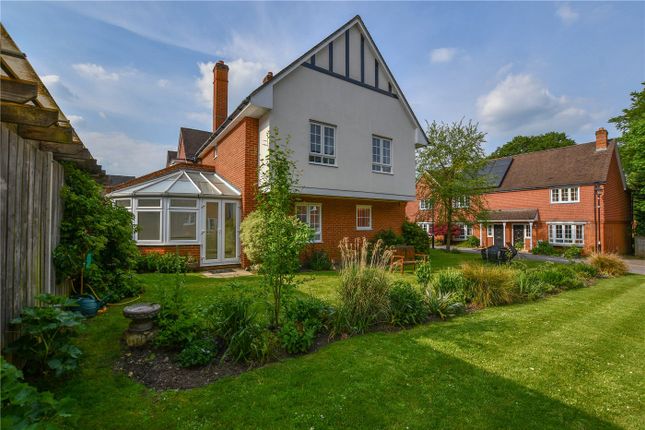 End terrace house for sale in Harding Place, Wokingham, Berkshire