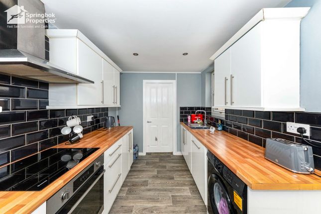 96, Mill Road,, Cleethorpes photo 4