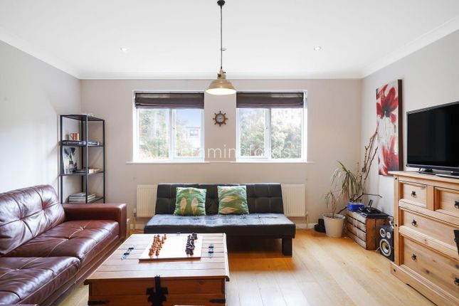 68 Prospect Place, Wapping Wall, London photo 3