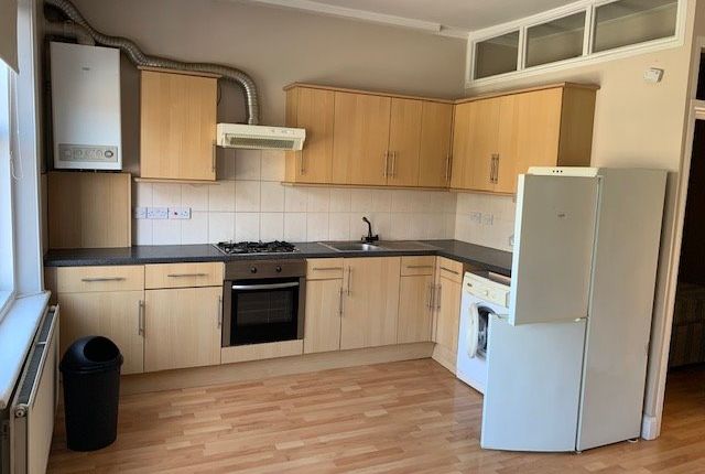 Flat to rent in Finchley Road, London