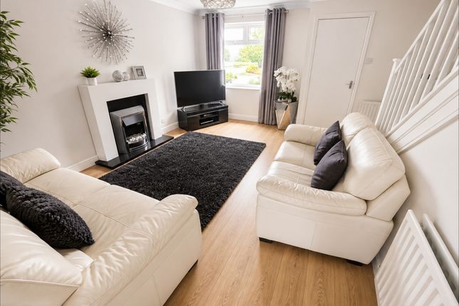 77, Delphinium Way, Darwen photo 2