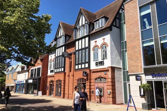 Retail premises to let in 137-141, High Street, Solihull, West Midlands, UK
