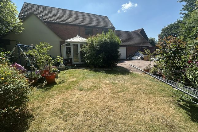 7, Rudchesters, Milton Keynes photo 4