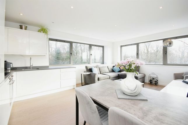 Thumbnail Flat for sale in Hubert Road, Brentwood