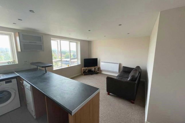Flat for sale in Branagh Court, Reading