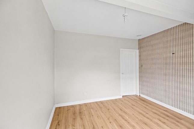 23 Park Street New Stevenston, Motherwell photo 3