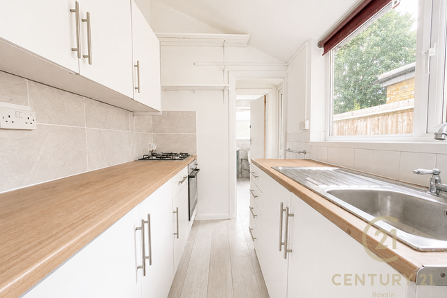 22, Bearfield Road, KINGSTON UPON THAMES photo 3
