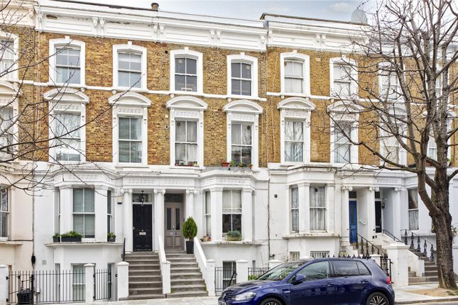 Flat for sale in Chesterton Road, London, UK