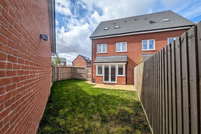 Semi-detached house for sale in Flaxley Lane, Middlebeck, Newark