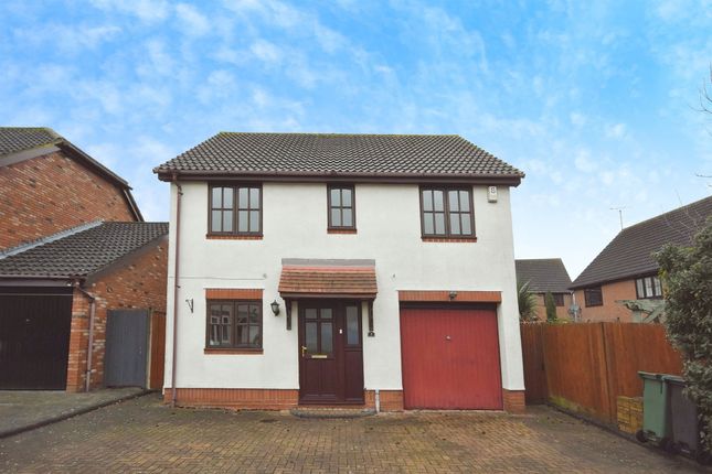 Detached house for sale in Snowberry Court, Braintree