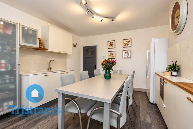 29, Sisley Avenue, Nottingham photo 4