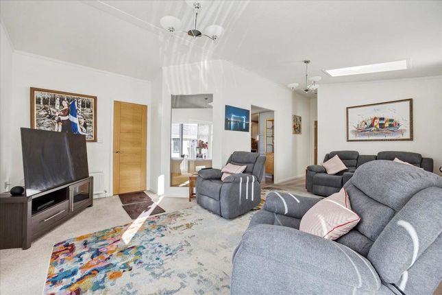 Deer Ridge Drive, Glasgow photo 2