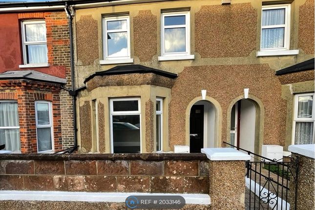 Terraced house to rent in Bourne Street, Eastbourne