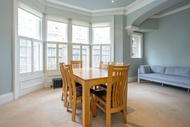 8 Queens Road, Harrogate photo 4