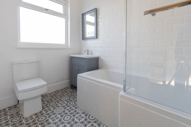 16 Bronte Street, St. Helens photo 5